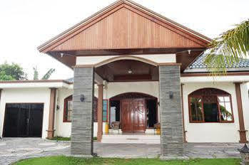 Villa Amari 2 Mataram Exterior photo